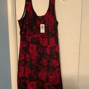 Torrid Red Floral Dress Size 3X NWT